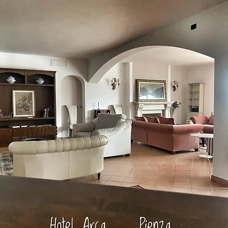 Hotel Arca 3*