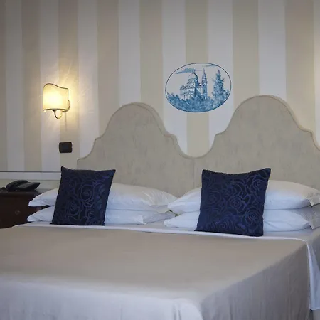 Arca Hotel 3*